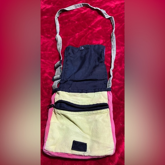 Boho crossbody Gypsy Rose bag purse. Convenient and cute! Colorful and fun! - Picture 7 of 13